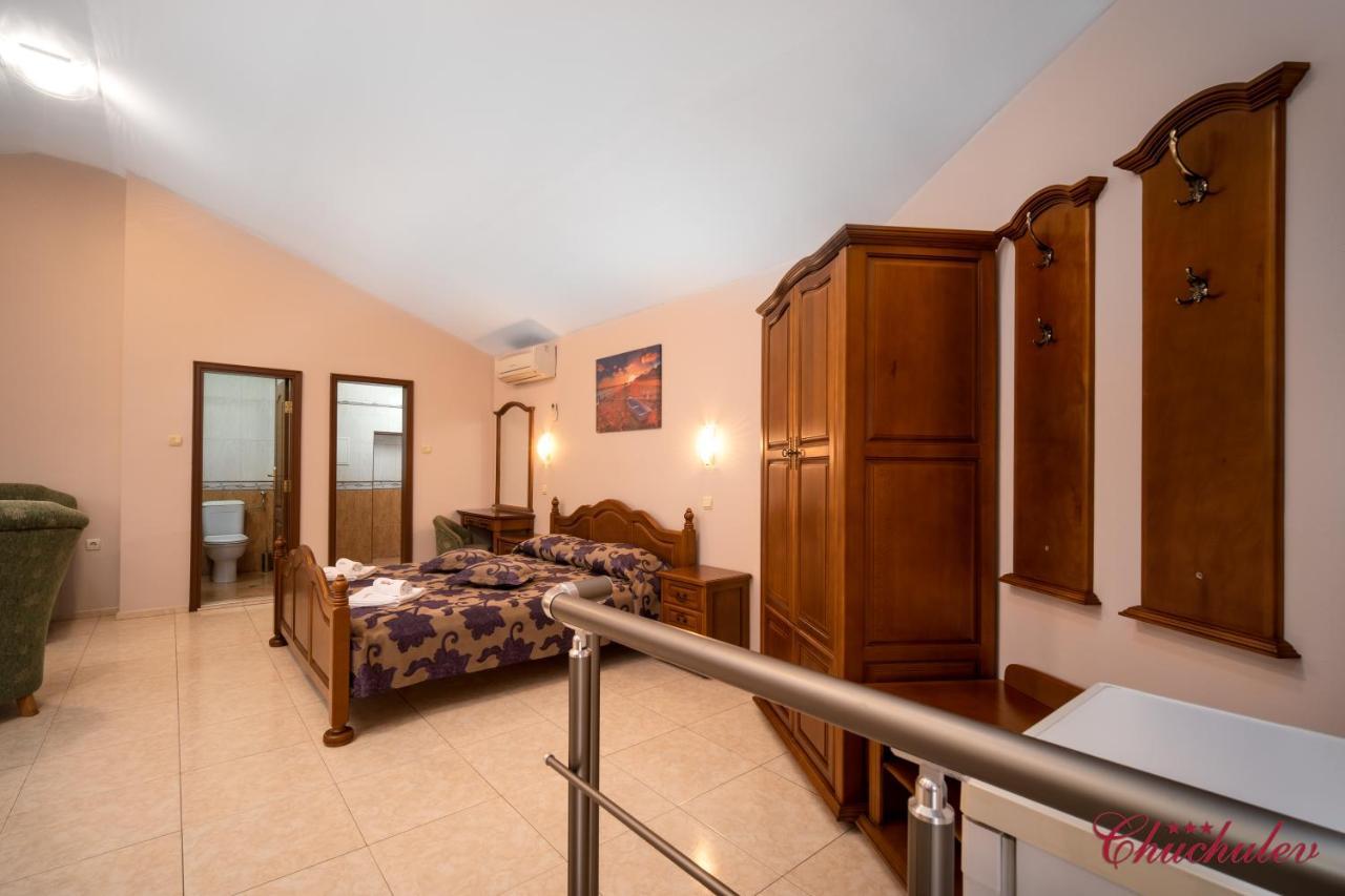 Hotel Chuchulev Sozopol Esterno foto