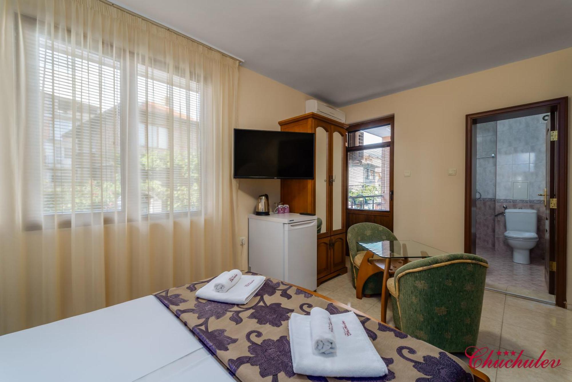 Hotel Chuchulev Sozopol Esterno foto